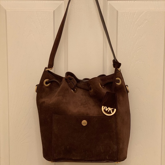 Michael Kors Leather bucket purse - Picture 2 of 4